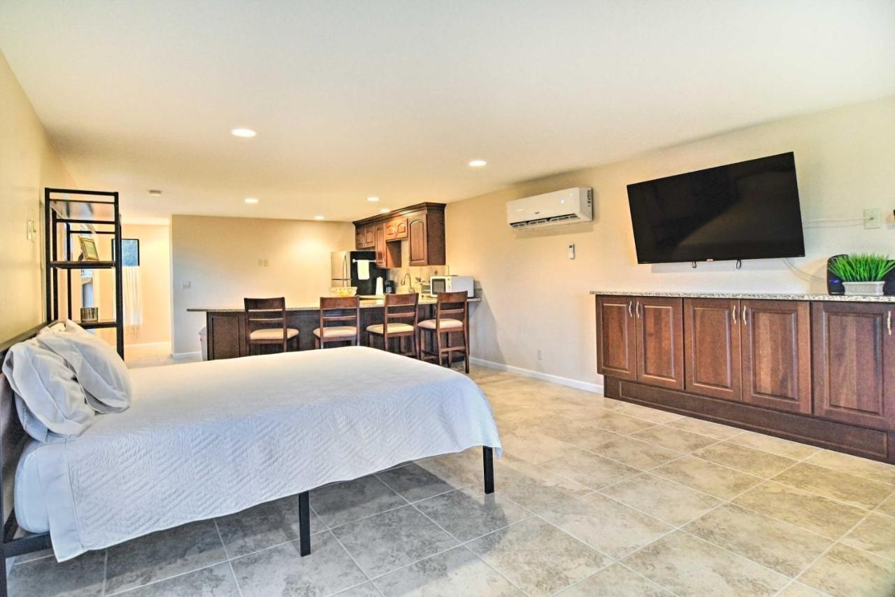 Sleek Largo Studio With Pond Less Than 7 Mi To Beach! Exterior foto